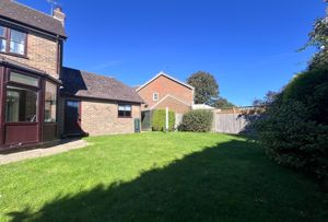 Photo 25- click for photo gallery